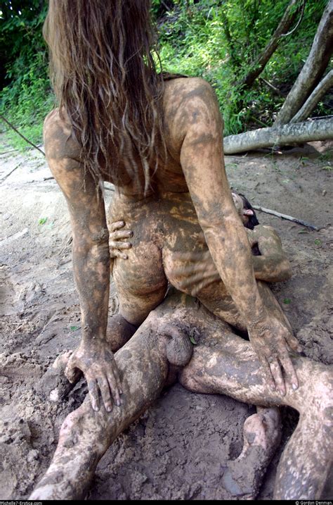 Nude Female Model Covered In Mud Free Porn