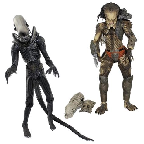Neca Alien Vs Predator Tru Exclusive 2 Pack Pvc Action Figure Toy In