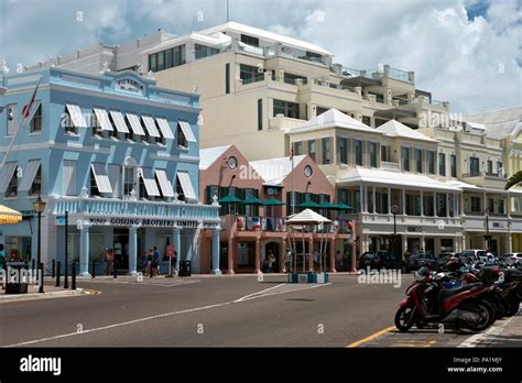 Bermuda Hamilton Front Street Shops Hi Res Stock Photography And Images