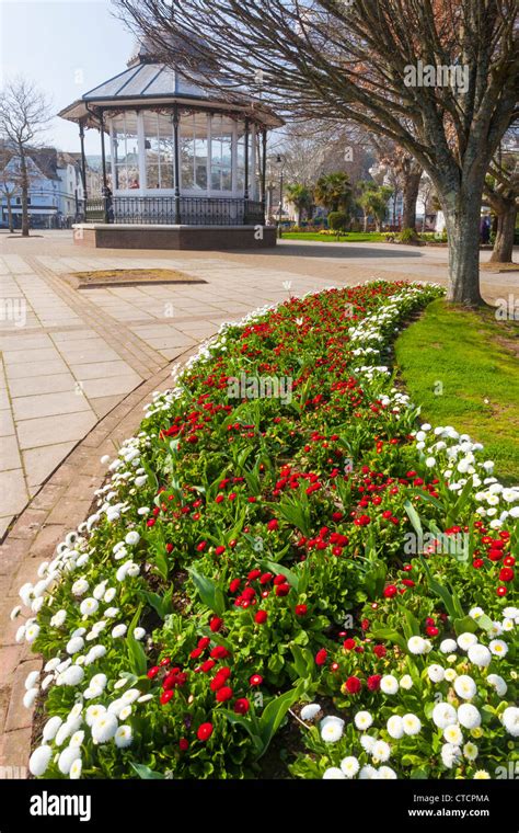 Flower Beds And Public Space At Dartmouth Devon England Uk Stock Photo