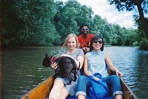 The oxford cabin will provide you a quiet and peaceful retreat with all the amenities you need. A Day Out Punting on the River Cherwell in Oxford - Mondomulia