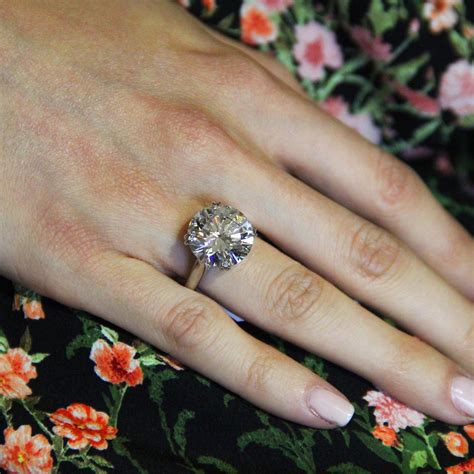 1060 Carat Round Brilliant Diamond Engagement Ring Harry Winston