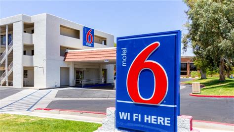 Motel 6 Hotels Sending Guest Lists To Ice News Taco