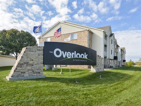 Welcome home to raintree topeka where we offer studios, 1 & 2 bedroom apartment homes with a variety of amenities. The Overlook Apartments For Rent in Topeka, KS | ForRent.com
