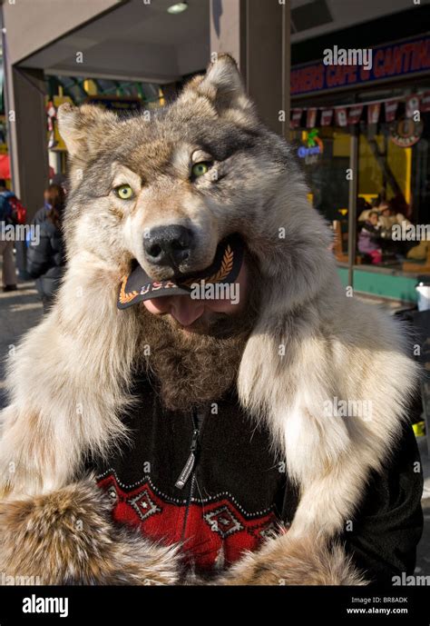 Wolf Fur Jacket Hi Res Stock Photography And Images Alamy
