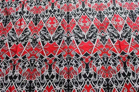 Lukisan Kain Batik Bakaran Pati Dengan Motif Burung Kasmaran Fashion