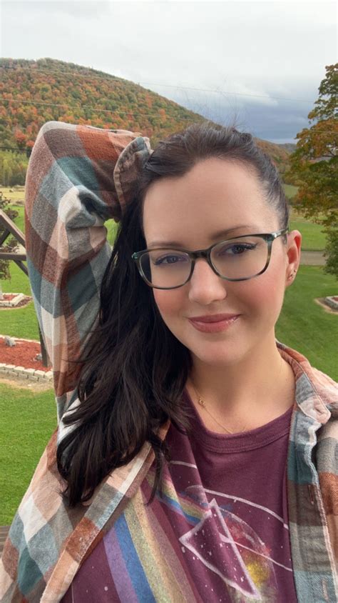 Howdy from Vermont : r/SelfieOver25