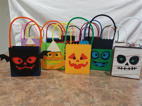 Halloween Treat Bags Halloween Treat Bags Halloween Treats Treat Bags