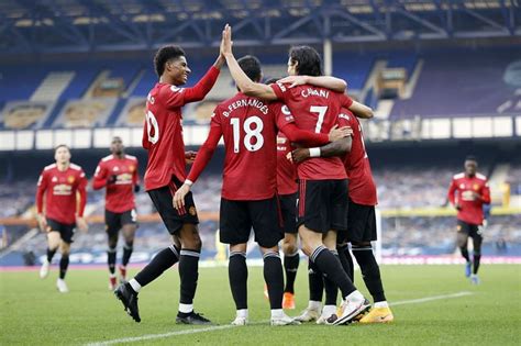 Follow live match coverage and reaction as manchester united play norwich city in the english premier league on 11 january 2020 at 15:00 utc. Page 2 - Everton 1-3 Manchester United | Hits & Flops ...
