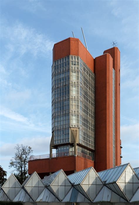 File:Leicester University Engineering Building.jpg - Wikimedia Commons