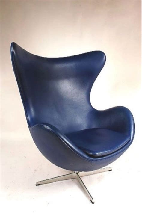 Replica arne jacobsen egg chair from matt blatt. Danish Blue Egg Chair by Arne Jacobsen for Fritz Hansen ...