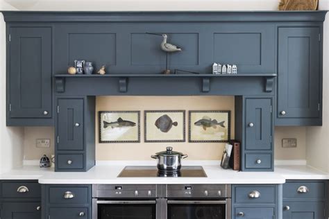 Get trade quality kitchen plinths, cornices & pelmets priced low. Kitchen canopies | Mantel shelf | MDF canopy