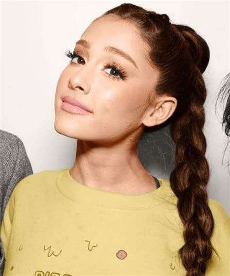 5 Curly Hairstyles That Ariana Grande Owned Up