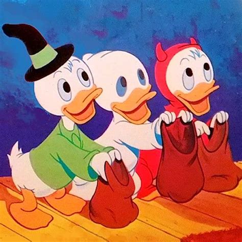 Trick Or Treating With Donald Ducks Nephews Mickey Mouse Halloween