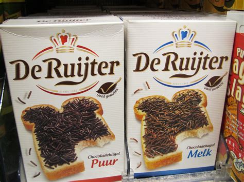 Hagelslag gets its name from its resemblance to hail and doesn't just refer to the in the supermarket, you can find around 20 varieties including aniseed, fruit and forest fruits. Pin by Anne Darf Das on "Typical Dutch Food" | Typical ...