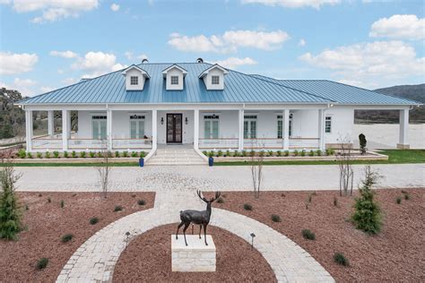 Luxury Farmhouse Estate Custom Home Builder San Antonio Robare