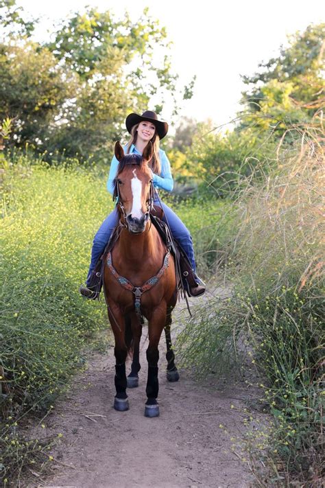 Cowgirl Senior Pictures Cowgirl Senior Pictures Senior Pictures Western Women