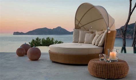 Think wicker or wood to achieve a breezy look, or go the more industrial route with a stylish metal finish. Outdoor furniture in Spain | Luxury Patio Furniture