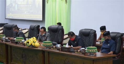 Pedoman penyusunan apbd tahun anggaran 2021 terdiri dari 5 bagian. Rancangan PERDA Tentang APBD Tahun 2021 disetujui untuk ditetapkan menjadi PERDA oleh 5 Fraksi ...