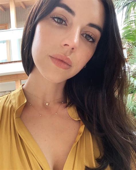 Adelaide Kane On Instagram “selfie City In My Cute New Necklaces From Mejuri