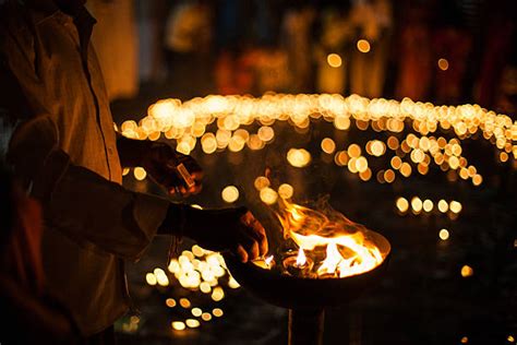 Kisah Disebalik Sambutan Deepavali Diwali Festival Cahaya