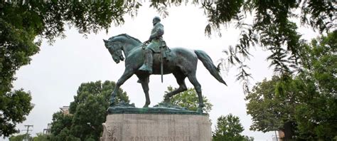 Charlottesville Mayor Wants Robert E Lee Statue Removed Its