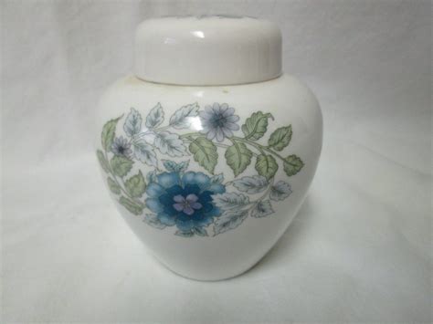 19,110 collectible home decor products are offered for sale by suppliers on alibaba.com, of which you can also choose from home decoration, weddings, and home collectible home decor, as well. Vintage Wedgwood Fine bone china Ginger Jar Clementine ...