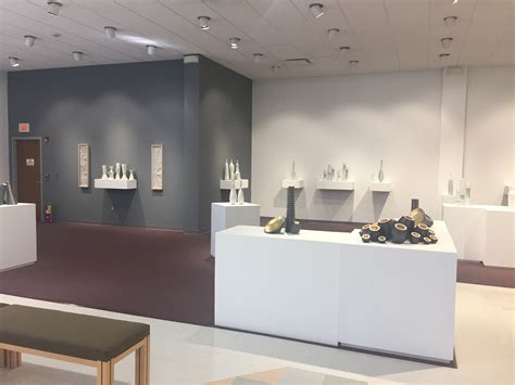 Ceramics Exhibit Opens At Zanesville Art Museum Whiz Fox 5