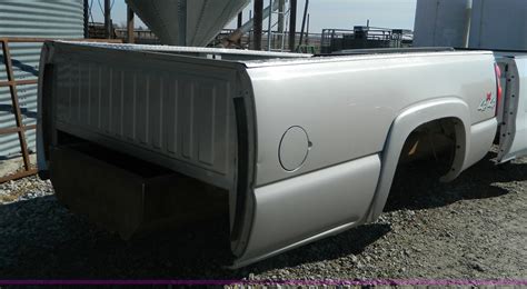 2005 Chevrolet Pickup Truck Bed In Great Bend Ks Item L7323 Sold