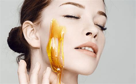 5 Ways To Use Honey For Glowing Skin