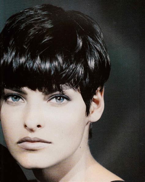 Linda Evangelista The Super Model In 2019 Short Hair Styles Hair Cuts Short Hair Cuts