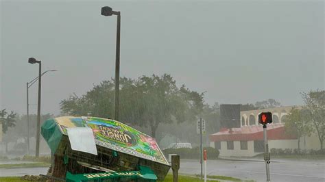venice florida residents survey damage  wake  hurricane ian