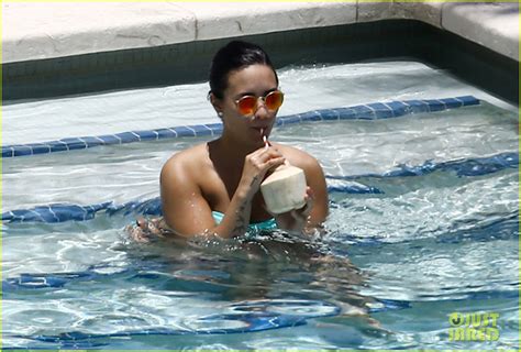 Demi Lovato Enjoys Bikini Clad Day Off By The Pool In Miami Photo 3695881 Bikini Demi Lovato