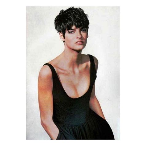 The second half of the 18th century is an era particularly identified with hair and makeup, as these became such potent symbols of aristocracy during the enlightenment and french revolution. New hair #lindaevangelista mood | Short hair styles, Vogue ...