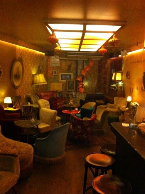 Sarawak's capital city is likely to delight your inner foodie. Hipster cafe in Amsterdam: Cafe Brecht met een Oost ...