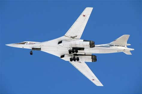 Russias Tu 160m2 Blackjack Supersonic Bomber A Cruise Missile Carrier