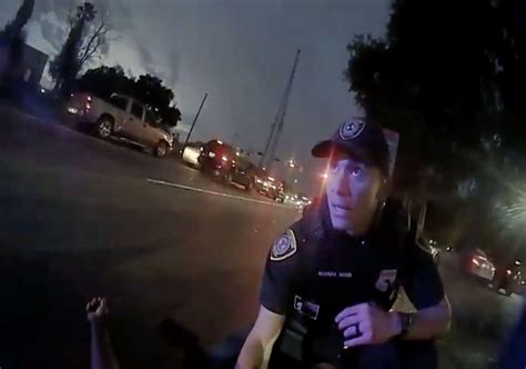 Bodycam Video Shows Houston Cop Speeding Driving With One Hand Before Killing Pedestrian Mag
