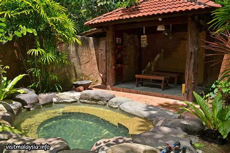 Sungai klah hot springs is a hot spring within the recreational forest in perak. Sungai Klah Hot Springs Sungkai