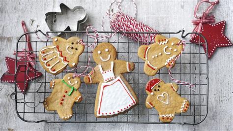 Christmas Gingerbread Men Recipe Bbc Food