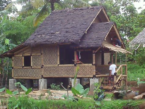 Dominasi desain tema putih furniture outdoor bambu. SAUNG KELAPA | GAZEBO KELAPA | RUMAH KAYU | BAMBU: SAUNG BAMBU