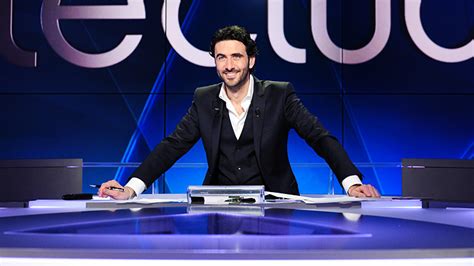 Mais le célèbre journaliste, l'une des stars avec des soirées ligue des champions et des interviews mémorables va quitter le média. Alexandre Ruiz relève le défi d'Eric Bauthéac