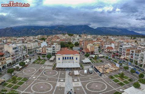Aufstieg und niedergang einer antiken großmacht. Panorama dall'alto della città di ... | Foto Sparta