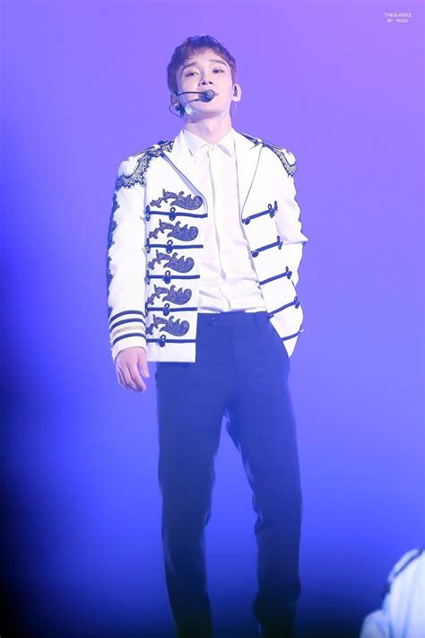 Exo ini menjalani wajib militer pada 1 . "theglassez | do not edit. " | Exo chen, Chen, Chanyeol