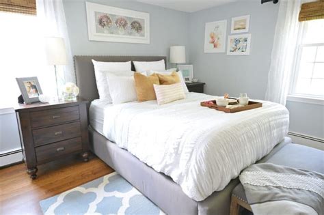So before you choose a color to paint your whole bedroom, or buying a new bedding set, we suggest you take a look at which colors are the best for promoting relaxation and healthy sleeping habits. 11 Beautiful and Relaxing Paint Colors for Master Bedrooms