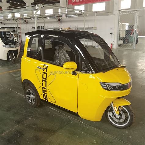 Factory Direct Selling Electric Cargo Tricycles Passenger Closed Car Yumbo Mobility High Quality