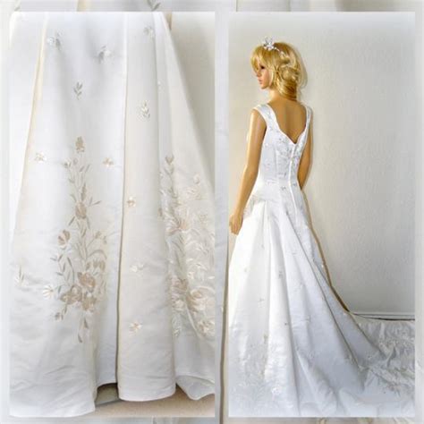 Amy Lee Hilton Bridal Royal Wedding Dress Sweep Gown Embroidery Pearls