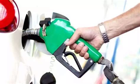 Petrol And Diesel Prices In Hyderabad Delhi Chennai Mumbai Today