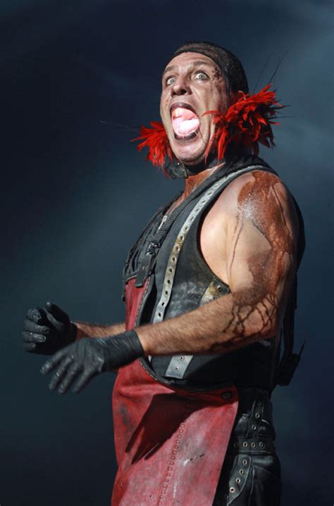sharleen spiteri he comes to me every night no words are left to say it's one of two rammstein songs so far in which the band has collaborated with another singer (the other song being moskau). Fire and fun with Rammstein | The Star
