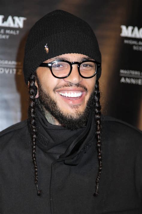 Hot guys with long straight hair can combine flowing styles with an undercut and beard to create a very masculine, sexy finish. » 7 Celebrity men with braids: Top braiding styles