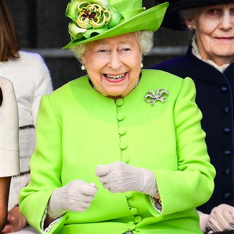 È la sorella minore di beatrice. La Regina Elisabetta II d'Inghilterra compie 93 anni ...